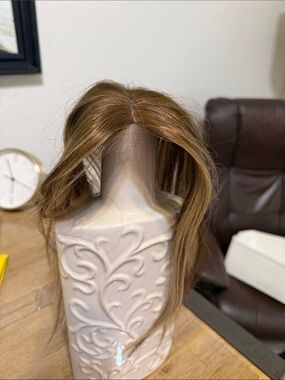 Brown with highlights Women's Clip-In Fringe Hairpiece - Natural-Look Bangs